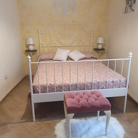 B&B Castrum Santopadre Bagian luar foto