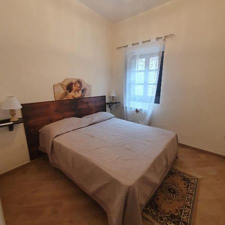 B&B Castrum Santopadre Bagian luar foto