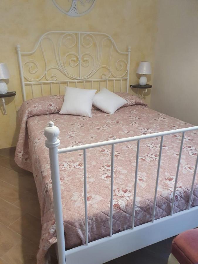 B&B Castrum Santopadre Bagian luar foto